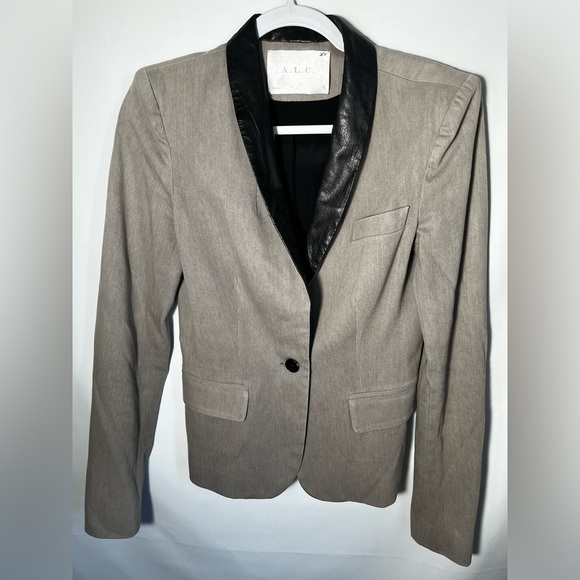 A.L.C Grey/Taupe Silk Lined Single Button Blazer with Lamb Skin Lapels Size 6 - Picture 1 of 9